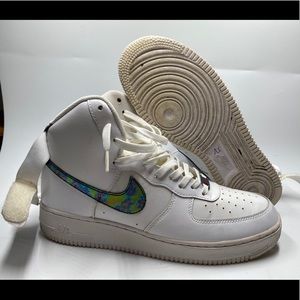 Size 9.5 - Nike Air Force 1 High '07 LV8 Iridescent Holographic 806403-100